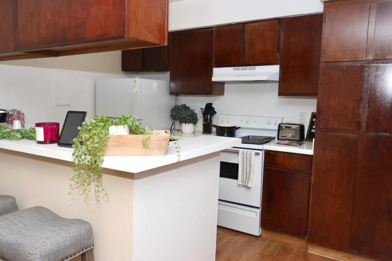 Chic Boho Cottage -Self Check In, Fully Furnished, & Free Parking Houston Exteriér fotografie
